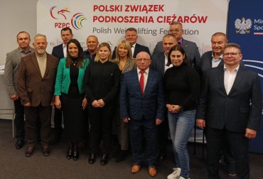 WIELKI MANDAT ZAUFANIA. NOWY PREZES, ZARZĄD, KOMISJA REWIZYJNA, PRZEDSTAWICIELKA RADY ZAWODNICZEJ NA LATA 2024-2028. 